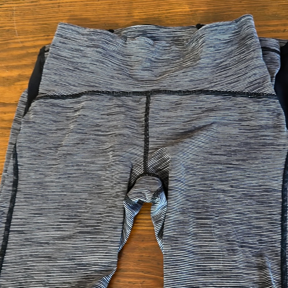 Train Times 7/8 Pant Tight Grey Stripes 4